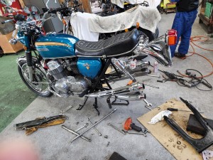 CB750ツインアーム修理
