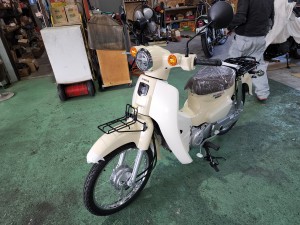 新車　スーパーカブ　